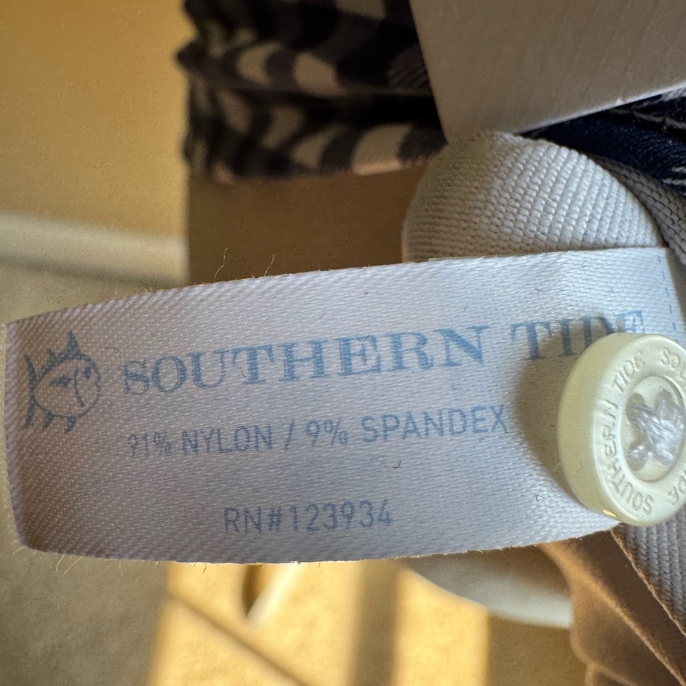 NWT Southern Tide Jennifer Gingham Performance Tank in Nautical Navy - Picture 9 of 10